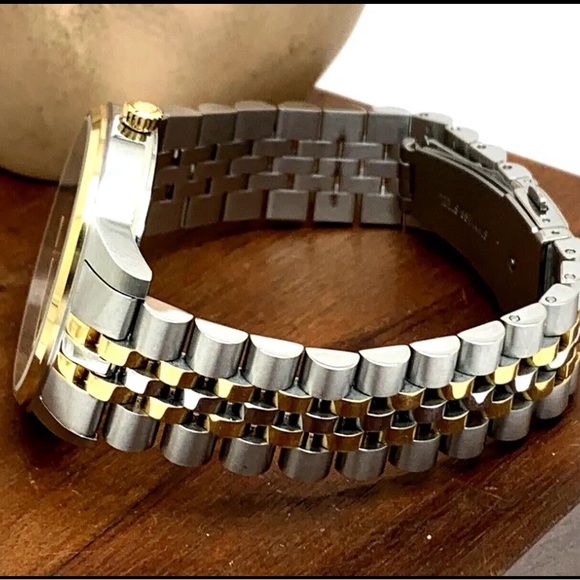 Bulova 172M196M1968M1690 NWOT - Picture 5 of 5